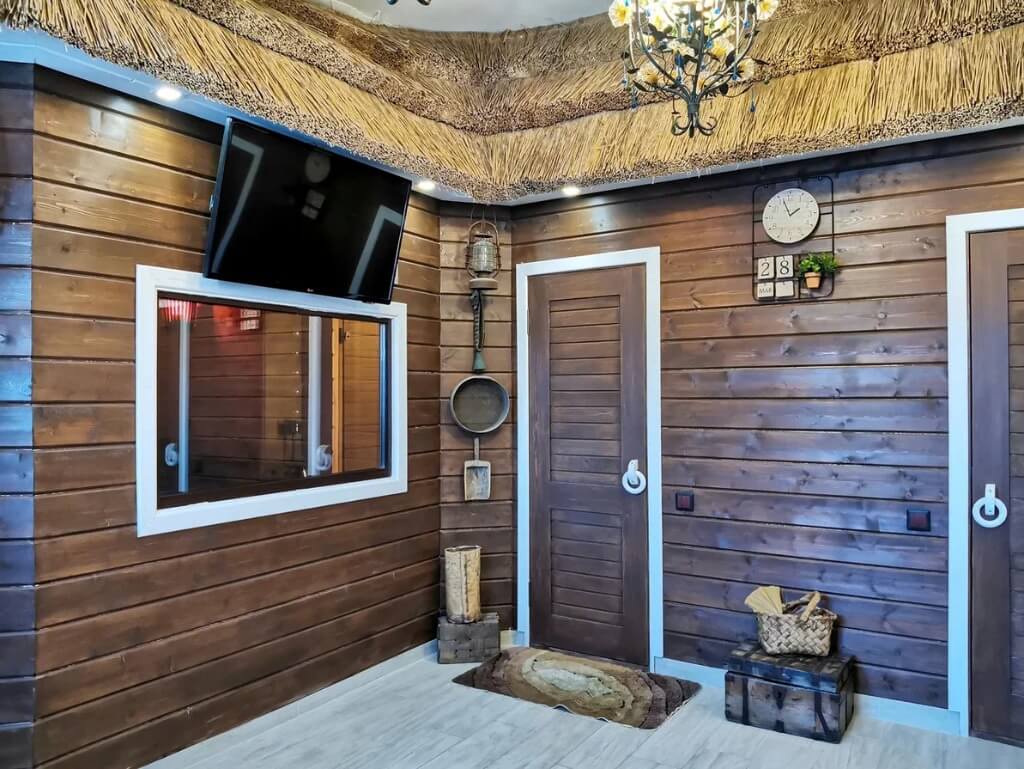 Баня с сенной комнатой